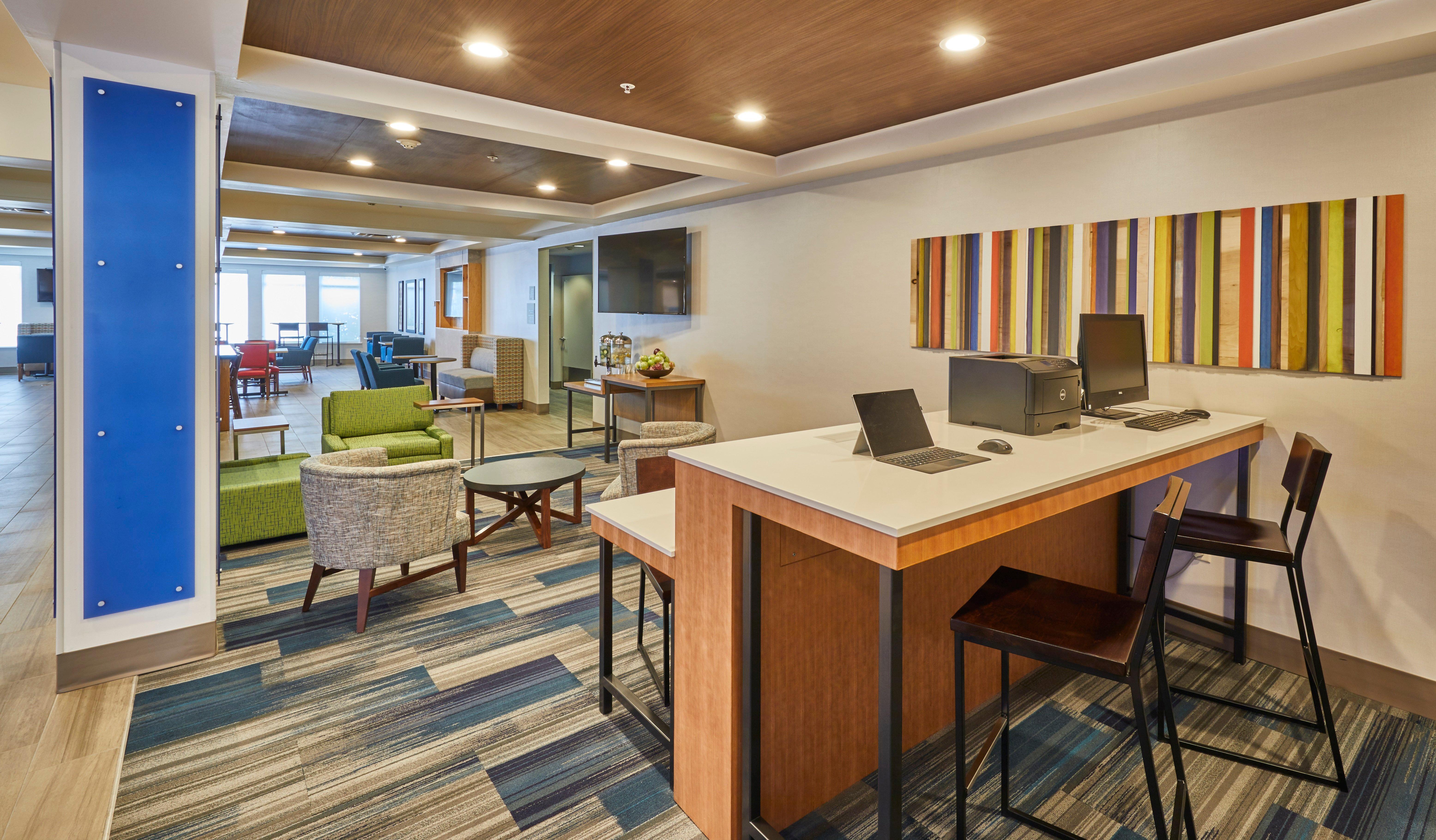 Holiday Inn Express Hotel & Suites Medford-Central Point By Ihg Экстерьер фото