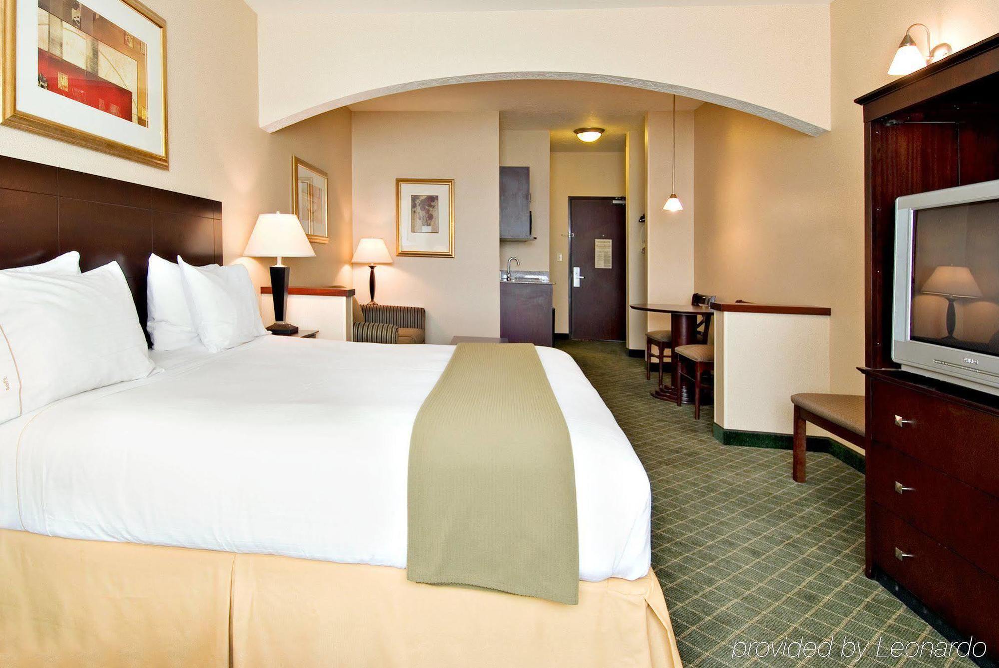 Holiday Inn Express Hotel & Suites Medford-Central Point By Ihg Экстерьер фото