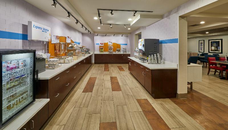 Holiday Inn Express Hotel & Suites Medford-Central Point By Ihg Экстерьер фото